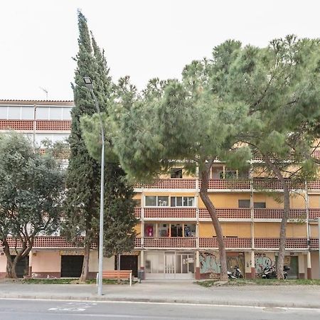 Habitaciones Bonitas Y Comodas L'Hospitalet de Llobregat Bagian luar foto